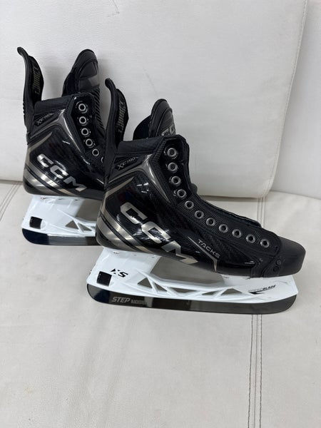 2024 CCM Tacks XF Pro Hockey Skates Regular Width 9 (Used)