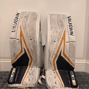 26" Vaughn Ventus SLR3 Goalie Leg Pads (Used)