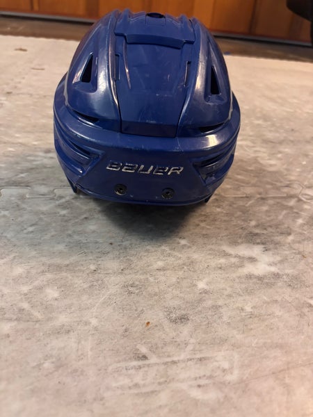 Medium Bauer Re-Akt 150 Helmet (Used)