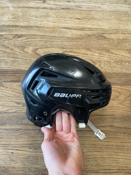 Medium Bauer Re-Akt 150 Helmet (Used)