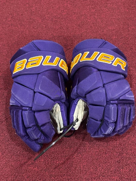 Bauer Vapor Hyperlite Gloves 13" Pro Stock Item#MN26G