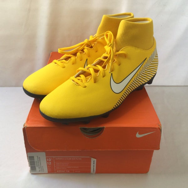 Yellow Men's Size M 10.5 (W 11.5) Nike 6 Molded Cleats (Used)
