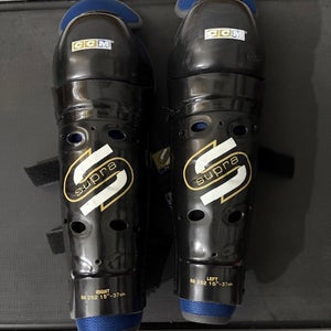 Senior CCM 15" Shin Pads (Used)