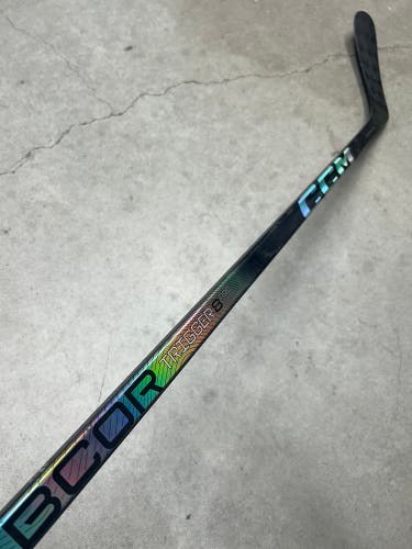 85 Flex P29 Senior CCM Trigger 8 Pro Left Hand Hockey Stick Pro Stock (Used)