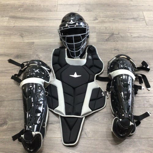 Black/Gray All Star Top Star Catcher's Set Youth Age 12-16 (Used)