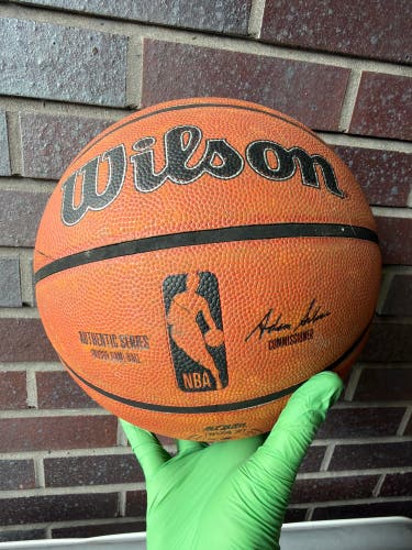 Men's Wilson Basketball (Used)
