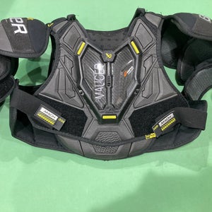 Used Intermediate Medium Bauer Supreme Mach Shoulder Pads