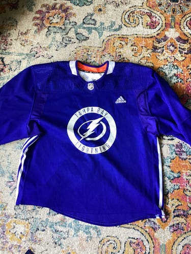 Tampa Bay Lightning Adidas MIC goalie cut jersey size 58g (Used)