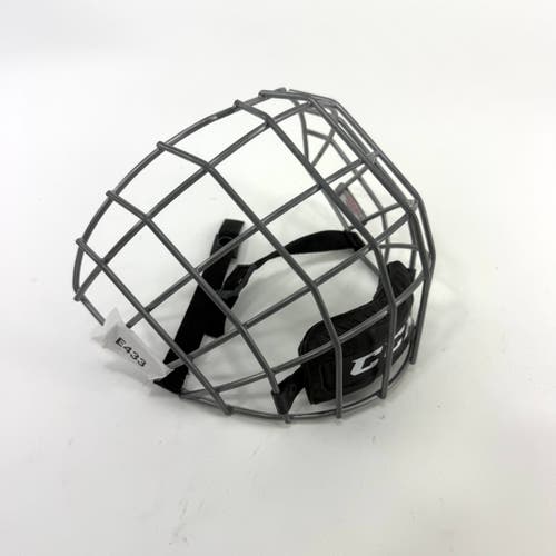 Used Grey CCM Cage | FM Junior | E433