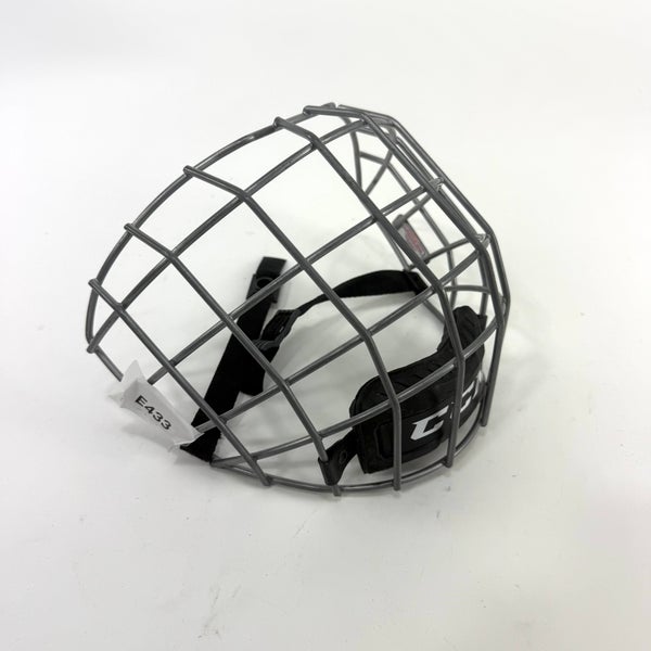 Used Grey CCM Cage | FM Junior | E433