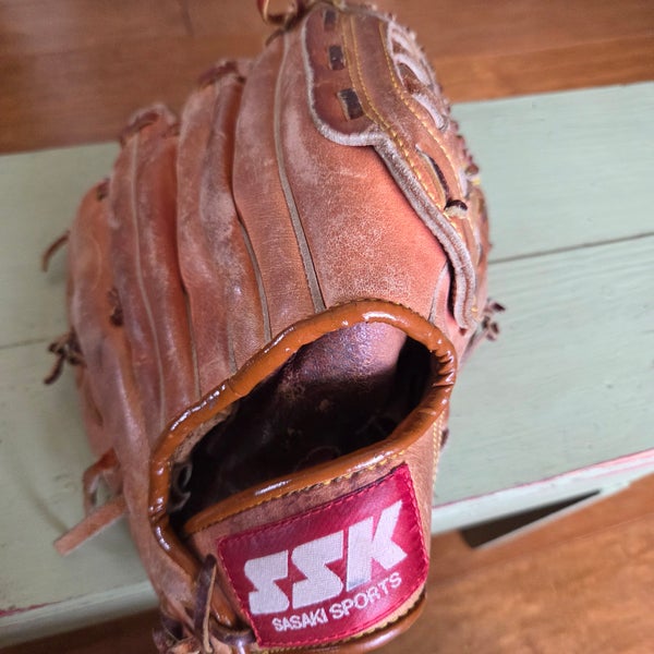 SSK RH Infield Baseball Glove 11.5" (Used)