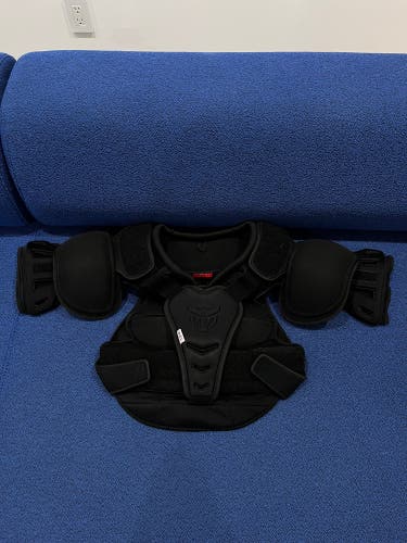 Stark MFG NC9 Women's Shoulder Pads — Small Plus