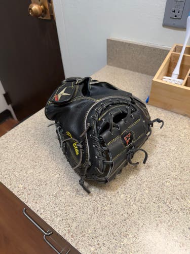 2024 All Star Pro Elite CM3000 RH Catcher's Baseball Glove 33.5" (Used)