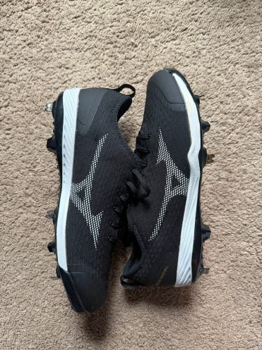 Black Men's Size M 12.0 (W 13.0) Mizuno Heist IQ Metal (New)