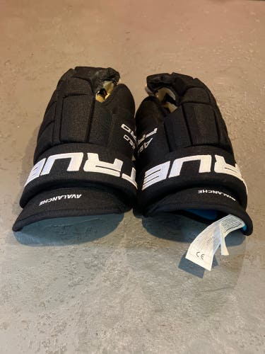 True A6.0 SBP Pro Gloves 15" (Used)