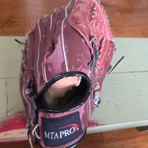 MTA PRO RH Baseball/Softball Glove 13" Great dad Glove that's cheap. Super soft leather