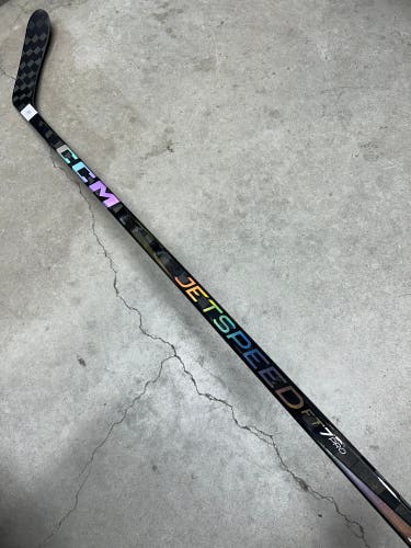 90 Flex P28M Senior CCM Jetspeed FT7 Pro Right Hand Hockey Stick Pro Stock (New)
