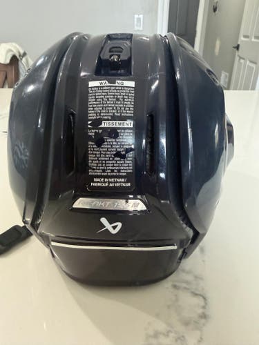 Medium Bauer Re-Akt 155 Helmet (Used)