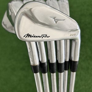 Mizuno Pro 225 Forged Iron Set 5-P / True Temper Elevate Tour 120 Extra Stiff +1
