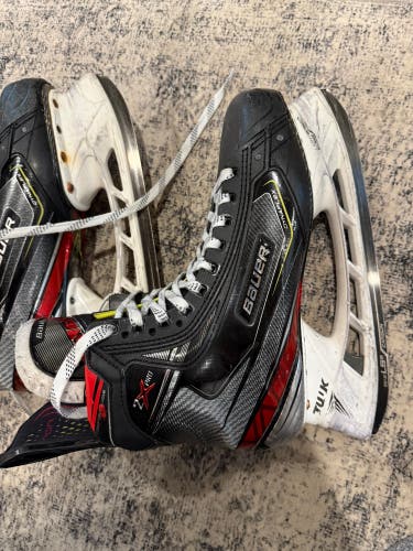 2019 Bauer Vapor 2X Pro Hockey Skates Regular Width 10 (Used)
