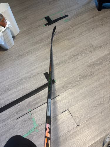 Senior CCM JetSpeed FT7 Pro Left Hand Hockey Stick P28 80 Flex (Used)