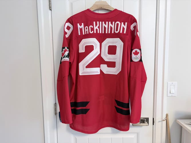BNWT Authentic Bauer 2026 Olympics Canada Nathan MacKinnon Semi Pro Jersey 54