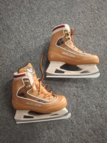 Bauer Chamonix Glide Hockey Skates Regular Width Size 6 (New)