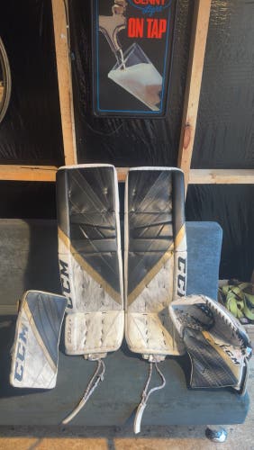 34" CCM EFlex 5 Regular Goalie Full Set Pro Stock (Used)