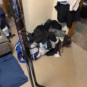 Senior Bauer Vapor Flylite Left Hand Hockey Stick P28 70 Flex (Used)