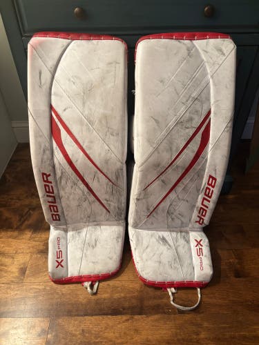 Medium Bauer Vapor X5 Pro Goalie Leg Pads (Used)
