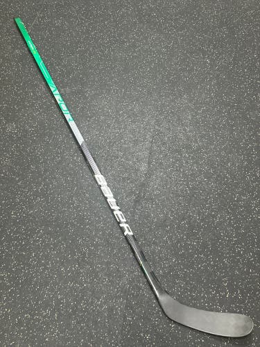 Bauer Vapor Hyperlite Left Hand P28 95 Flex Pro Stock (New) Stick Item#CCGH1