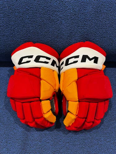CCM Pro Stock HGPJSPP Gloves 14" Calgary Flames