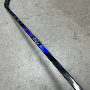 30 Flex P28 Senior CCM Trigger 10 Pro Right Hand Hockey Stick Pro Stock (New)