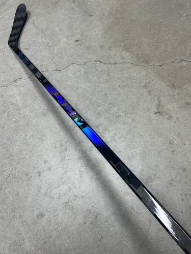 30 Flex P28 Senior CCM Trigger 10 Pro Right Hand Hockey Stick Pro Stock (New)