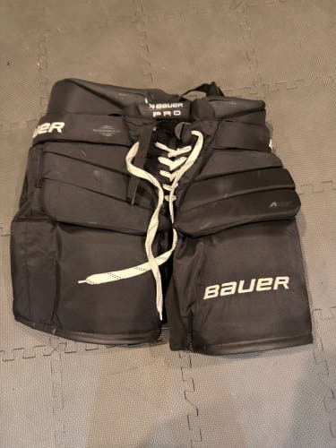 Senior Large Bauer Pro Hockey Goalie Pants (Used)