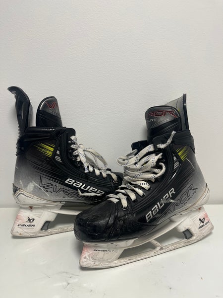 2023 Bauer Vapor Hyperlite 2 Hockey Skates Regular Width 6.5 (Used)