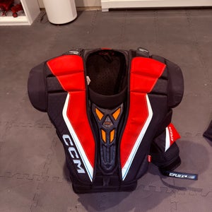 Large CCM EFlex 6 Goalie Chest Protector (Used)