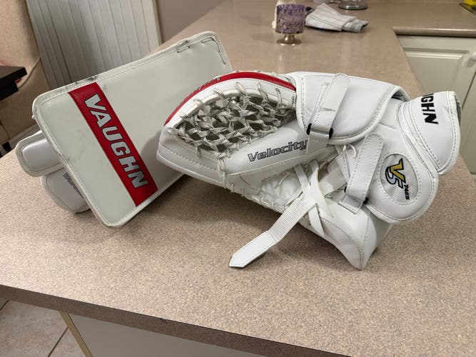 Vaughn Velocity V5 Full Right (like new condition )