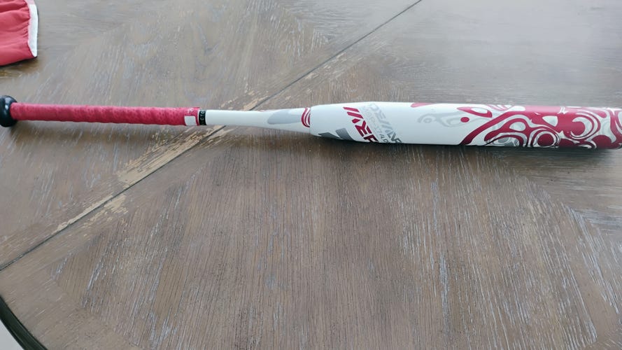2017 DeMarini Mercy Composite Bat 25 oz 34" (Used)