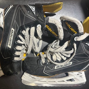 Bauer Supreme S160 Hockey Skates Regular Width Size 2 (Used)