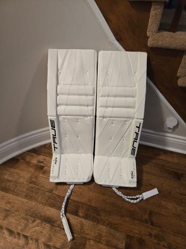 TRUE Catalyst PX5 Pro Goalie Pads 33+2 – BRAND NEW – Custom Pro Spec