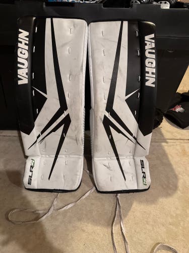 24" 2024 Vaughn SLR4 Goalie Leg Pads (Used)