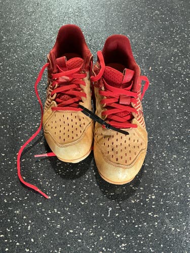 Used Under Armour LEAD BB/SB Cleats Red Junior 04.5 10743-S000481166