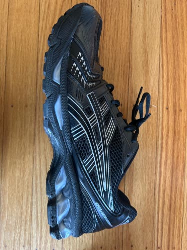 Black Men's Size M 12.0 (W 13.0) Adult Asics Gel Kayano Shoes (Used)