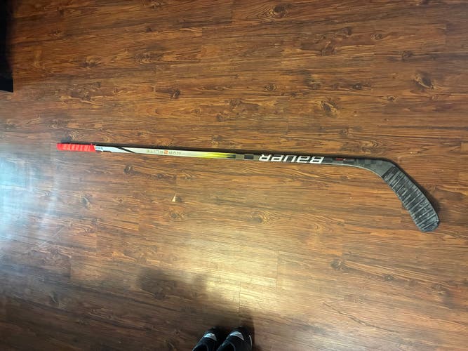 Senior Bauer Vapor Hyperlite 2 Right Handed Hockey Stick P90TM 77 Flex (Used)
