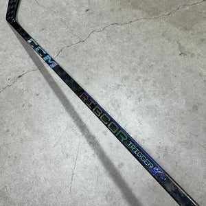 80 Flex P28 Senior CCM RibCor Trigger 9 Pro Right Hand Hockey Stick Pro Stock (New)