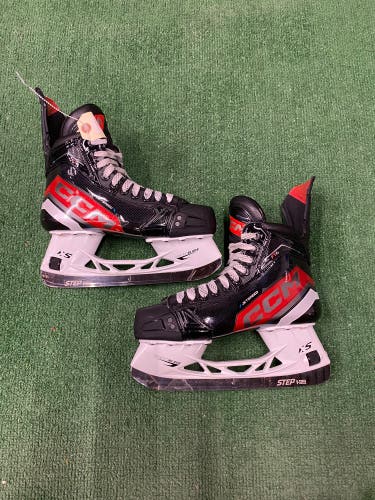 CCM JetSpeed FT6 Hockey Skates | Senior Size 7