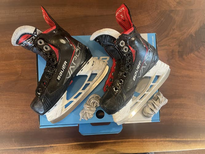 2023 Bauer Vapor 3X Pro Hockey Skates (Black/Red) Regular Width 11.5 (Used)