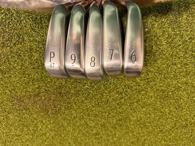 Titleist T250 Star 6-PW Iron Set, MMT Regular Flex, RH