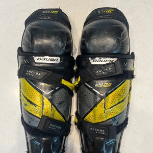 Youth Bauer Supreme Ultrasonic 10" Shin Pads (Used)